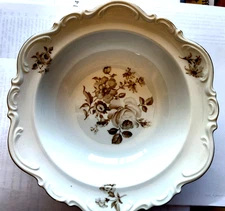 Mitterteich Charming Barbara Vegetable Bowl (9 3/4" Widest Point)