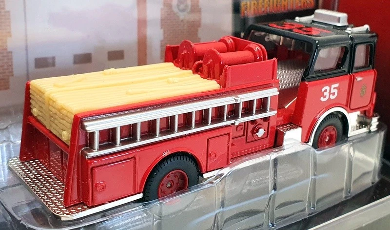 Corgi 10cm Long Fire Truck CS90232 - Mack CF Pumper Chicago Fire Department - Image 2 of 4