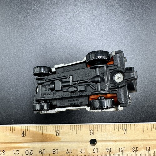 2014 Matchbox Jungle Recon '98 JEEP WRANGLER 1998 Loose - Picture 5 of 5