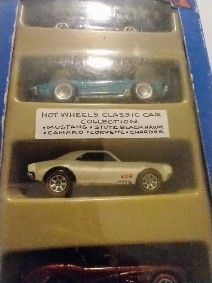 Hot Wheels 1997 Designer Collection General Mills Die Cast, nuevo en paquete, algo de desgaste Foto 2 de 4