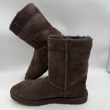 UGG Boot Classic Short II Suede Sheepskin Women's Size 6 Chocolate 8  