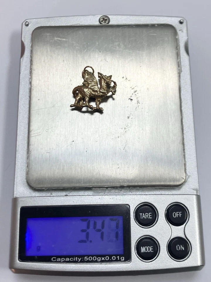“9ct Yellow Gold Traditional Welsh Dragon Pendant Charm” - Image 3 of 4