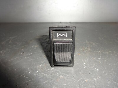 Opel Monza A Schalter Druckknopf Heckscheibe Heckscheibenheizung GM 90044552