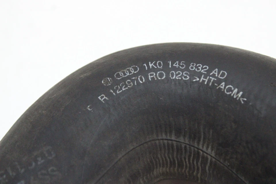 VW JETTA GLI 2.0 2013 intercooler tubo de manguera 1K0 145 832 anuncio OEM 12 13 14 15 16 17 Foto 4 de 4