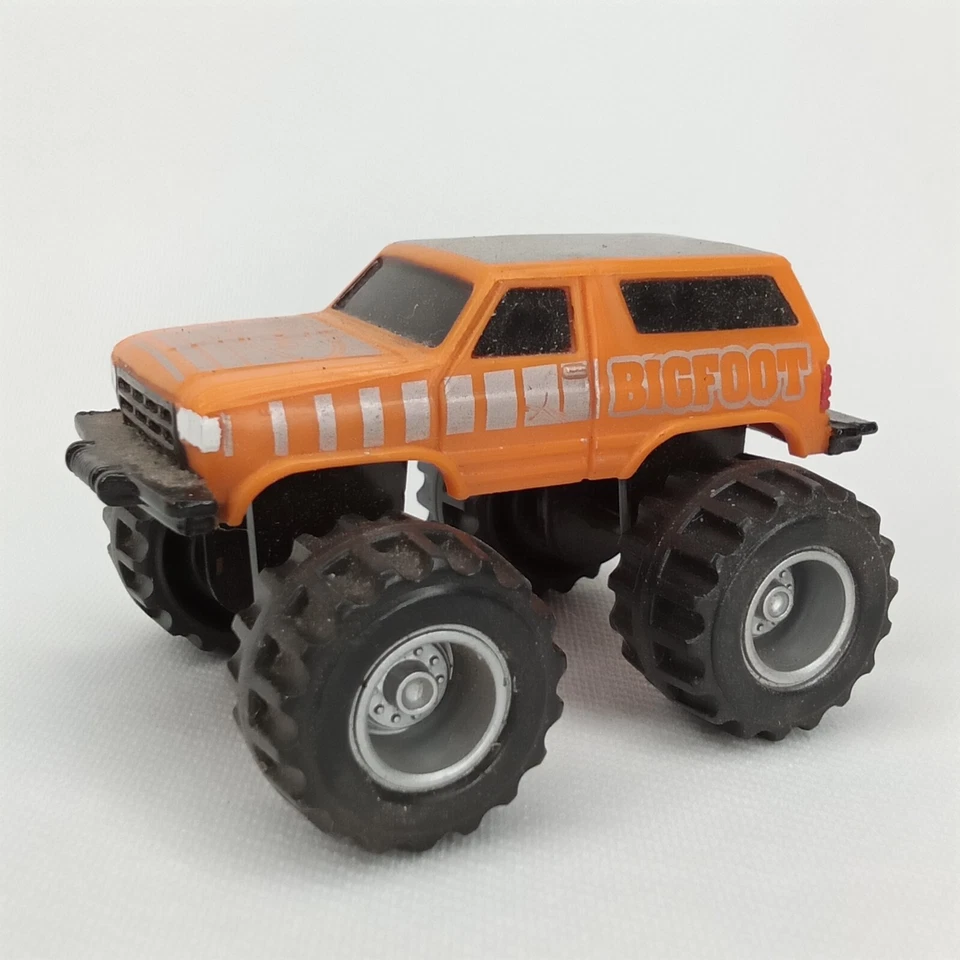 Juguete Happy Meal de plástico naranja vintage Monster Truck Bigfoot McDonald's 1987 Foto 2 de 4