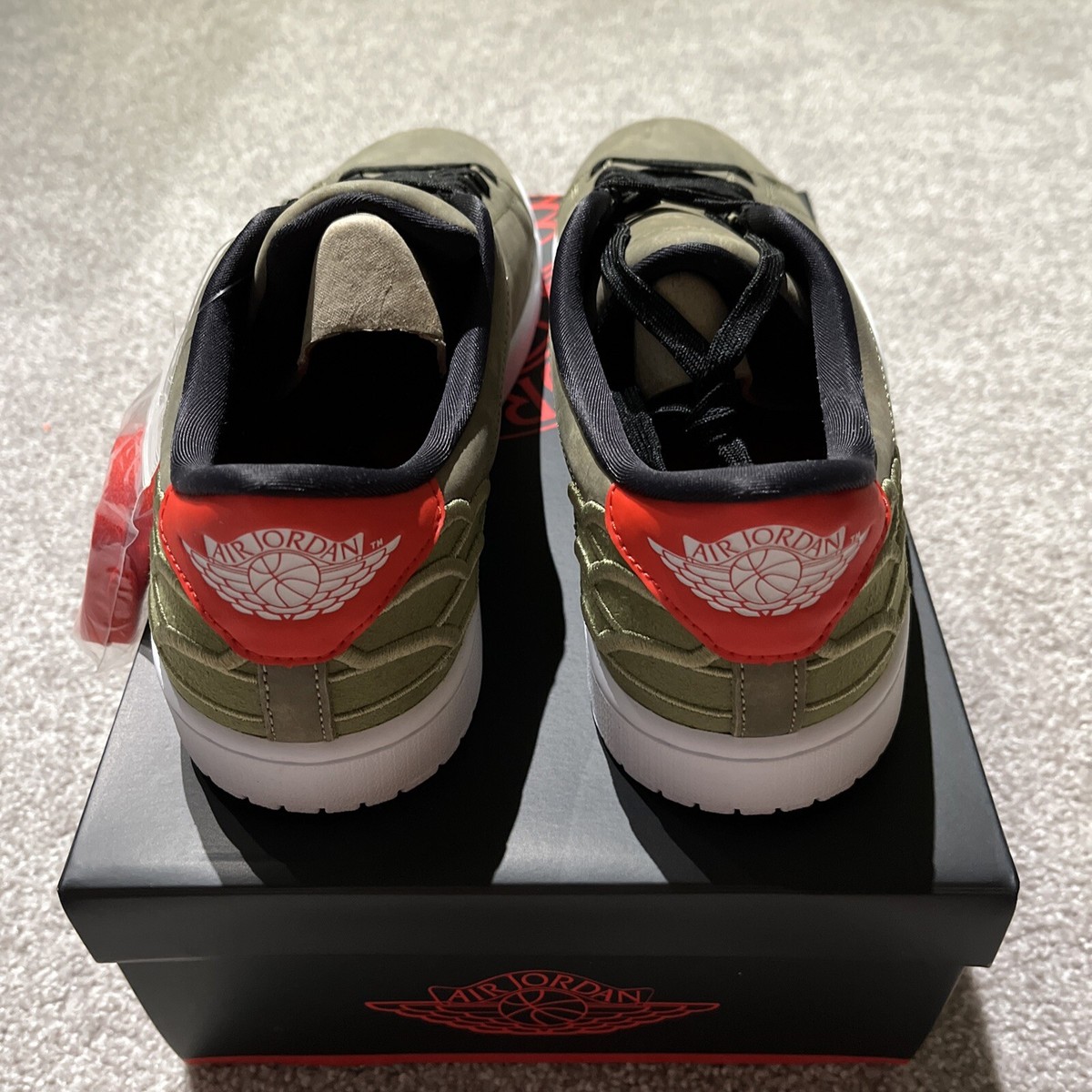Nike Air Jordan 1 Retro Centre Court Low Oil Green Olive  display picture 1