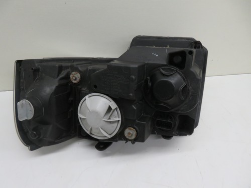 LAND ROVER FREELANDER 1 OS DRIVER HEADLIGHT (BOTTOM BRACKETS BROKEN) 2004-2006 - Picture 10 of 11