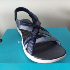 Image of CLARKS MIRA IVY WOMENS NAVY LEATHER COMBI FLAT CASUAL SANDALS UK SIZE 6.5