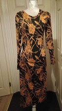 ZARA LONG SLEEVE,ROUND NECK MIDI LENGTH BODY CON DRESS. CUT OUT SIDES EUR M