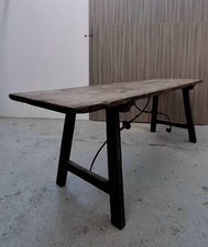 Bellissimo tavolo rustico in legno 