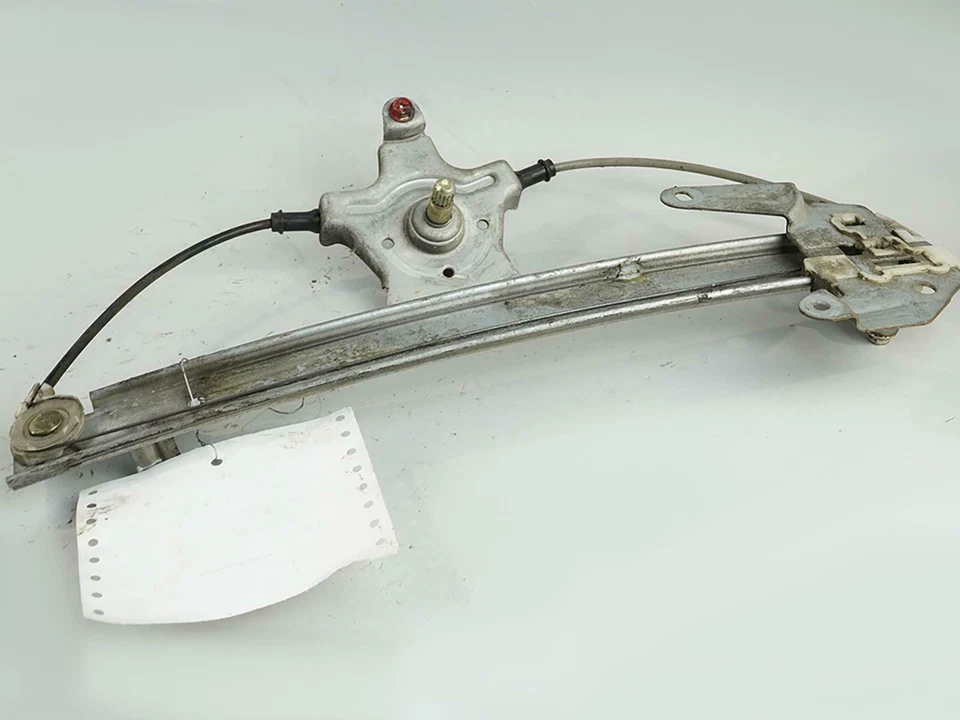 1991 - 1993 Nissan Sentra Window Regulator Manual Door Passenger Right Rear Foto 2 de 4