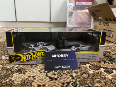 HOT WHEELS PREMIUM BOX Dash C 2025 90' Supercars 1997 Porchea 911