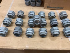 Thomas & Betts 1-1/2 Conduit Compression Box Connector Lot of 19 WITH LOCK NUTS