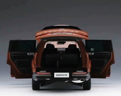 1/18 HYUNDAI Santafe SUV /Beijing-Hyundai 2024 Dealer model gift Orange - Picture 3 of 7