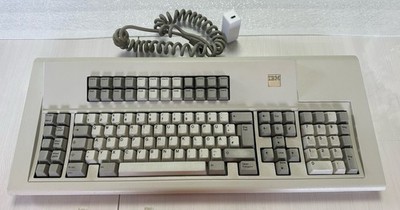 IBM Model M122 1390888 QWERTZ Buckling Spring + Soarer USB-C Konverter getestet!