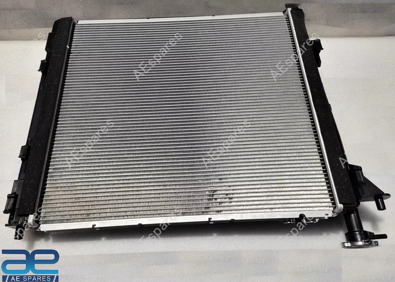 Radiator Assembly For Hyundai Santa FE 2.2L 2009-2017 253102B800 view 2