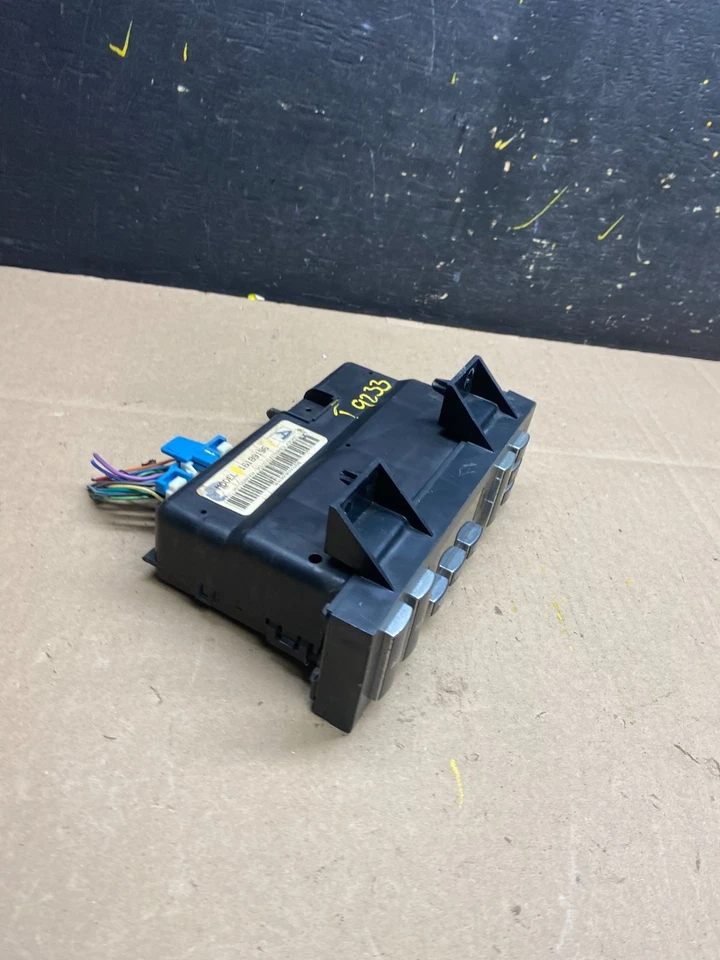 Cadillac Fleetwood 1995 a 1996 calefacción aire acondicionado panel de control climático t9233 DG Foto 2 de 4