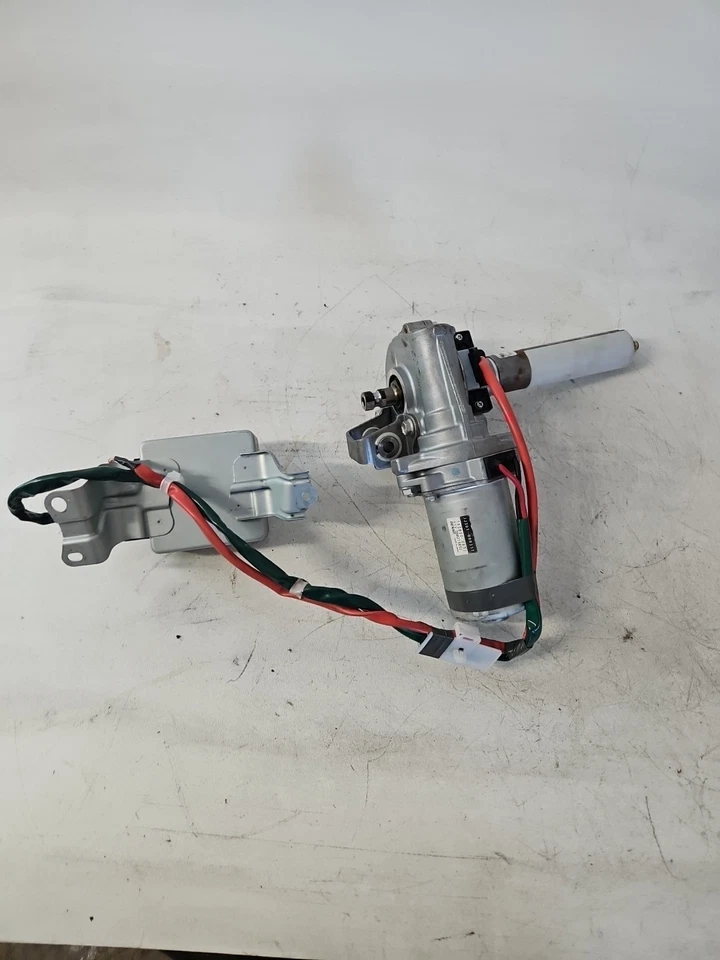 Motor de dirección asistida eléctrica Toyota Prius 2010-2015 con módulo probado por OEM Foto 3 de 4