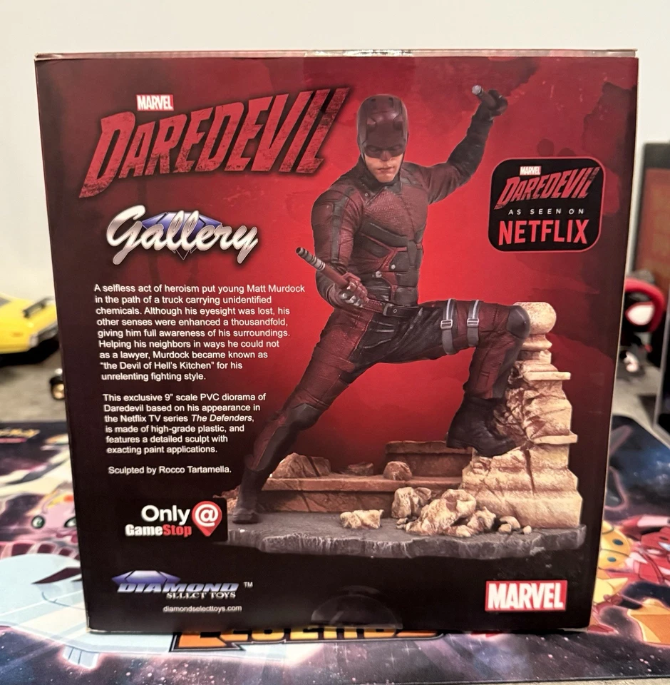 Marvel Diamond Select Gallery Statue Daredevil Netflix GameStop Exclusive 2018 - Image 4 of 4