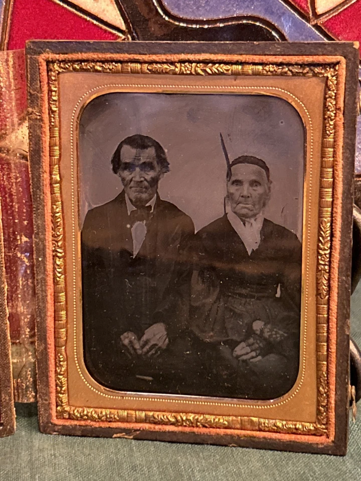 Tintype of Elderly Couple in Case - Embossed Thermoplastic Union Case - Image 4 of 4