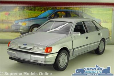 FORD GRANADA SCORPIO MODELLAUTO MK3 SILBER HECKKLAPPE 1:25 80ER HÄNDLERAUSGABE SCHABAK K