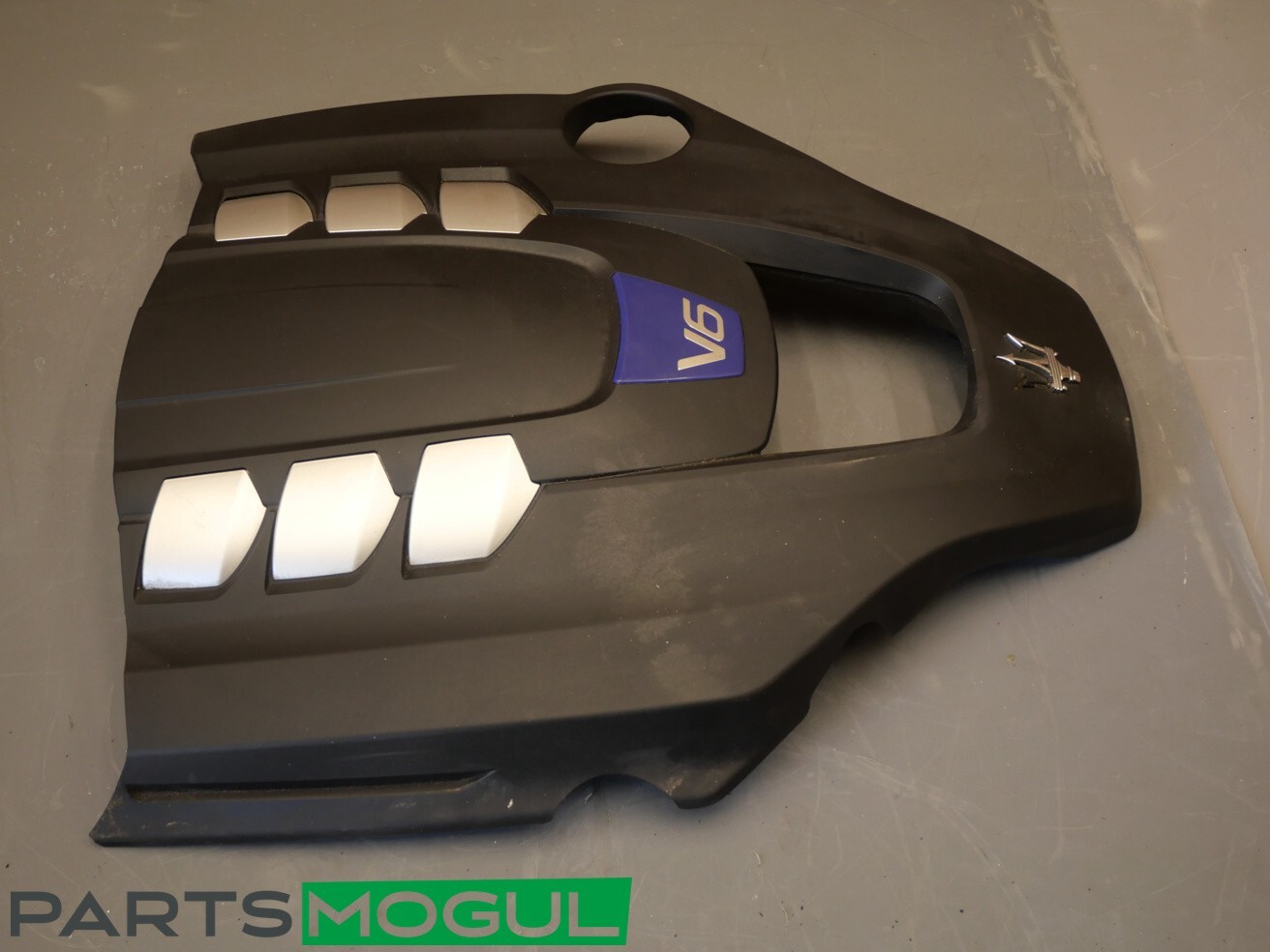 2014-2021 MASERATI QUATTROPORTE 3.0L V6 ENGINE COVER SHIELD 670003410 OEM