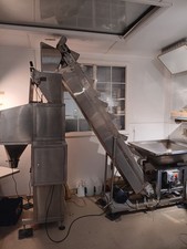 Two head semi-automatic stainless steel weighing packaging machine & conveyor