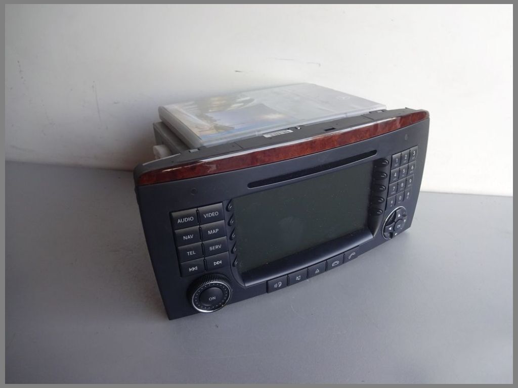 Mercedes Benz R251 APS Comand BE6095 Radio 2518702690 DVD CD  