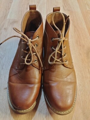 Roca Wear Men's Tan Chukka Boots Size 9