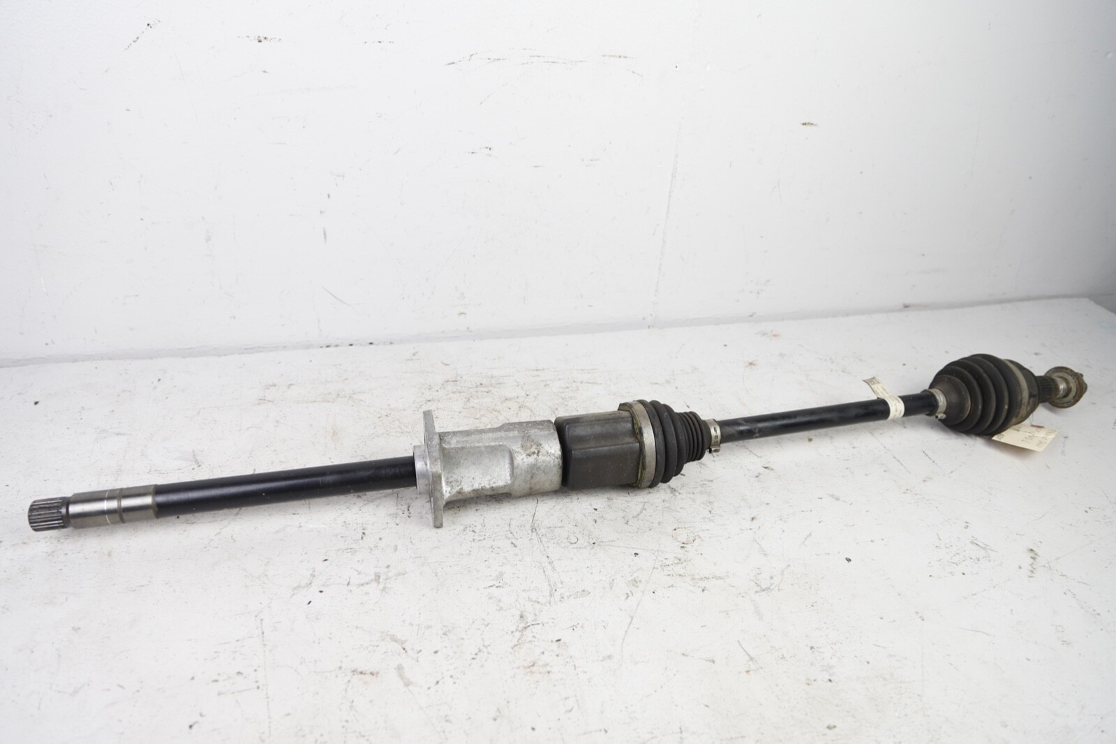 2014 - 2020 MASERATI GHIBLI FRONT LEFT SIDE AXLE SHAFT HALFSHAFT OEM 52K