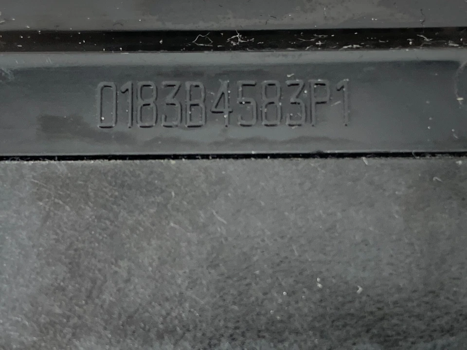 General Electric EB25B04 One-Piece Terminal Board 600V 30A 18 to 10 AWG Wire - Image 4 of 4