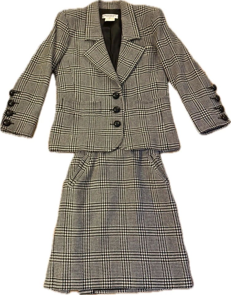 Conjunto de traje falda vintage Yves Saint Laurent talla 34. Ver tamaño etiqueta 2ª foto Foto 2 de 4