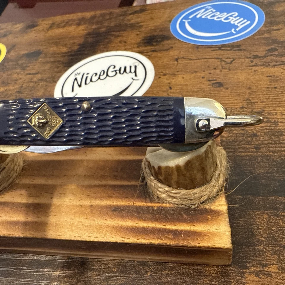 Camillus USA New York Cub Scouts Utility Knife Blue Handles pre 1989 vintage  - Image 4 of 4