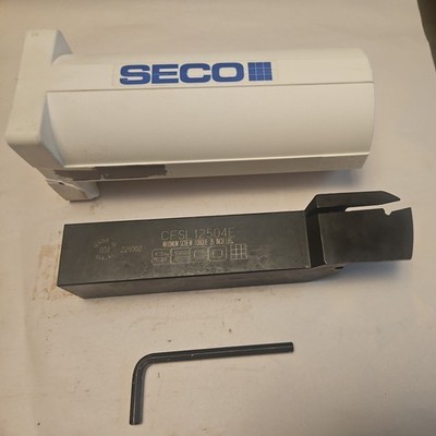 Seco Indexable Grooving Toolholder: CFSL12504E, External, Left Hand  NEW  LOT932