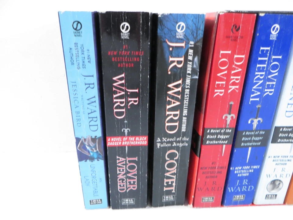 J.R. Ward Black Dagger Brotherhood PB Book Lot Set of 9 — 第 2/4 张图片