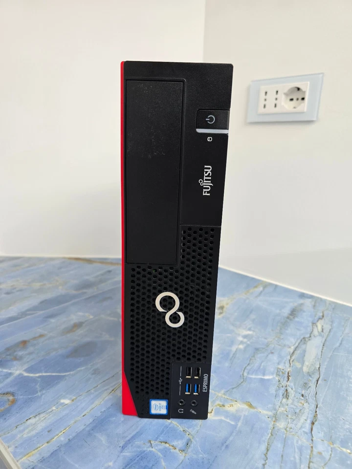 FUJITSU PC COMPUTER DESKTOP FISSO I7 6GEN 32GB RAM 512 SSD WIN 11 RICONDIZIONATO - Immagine 3 di 4