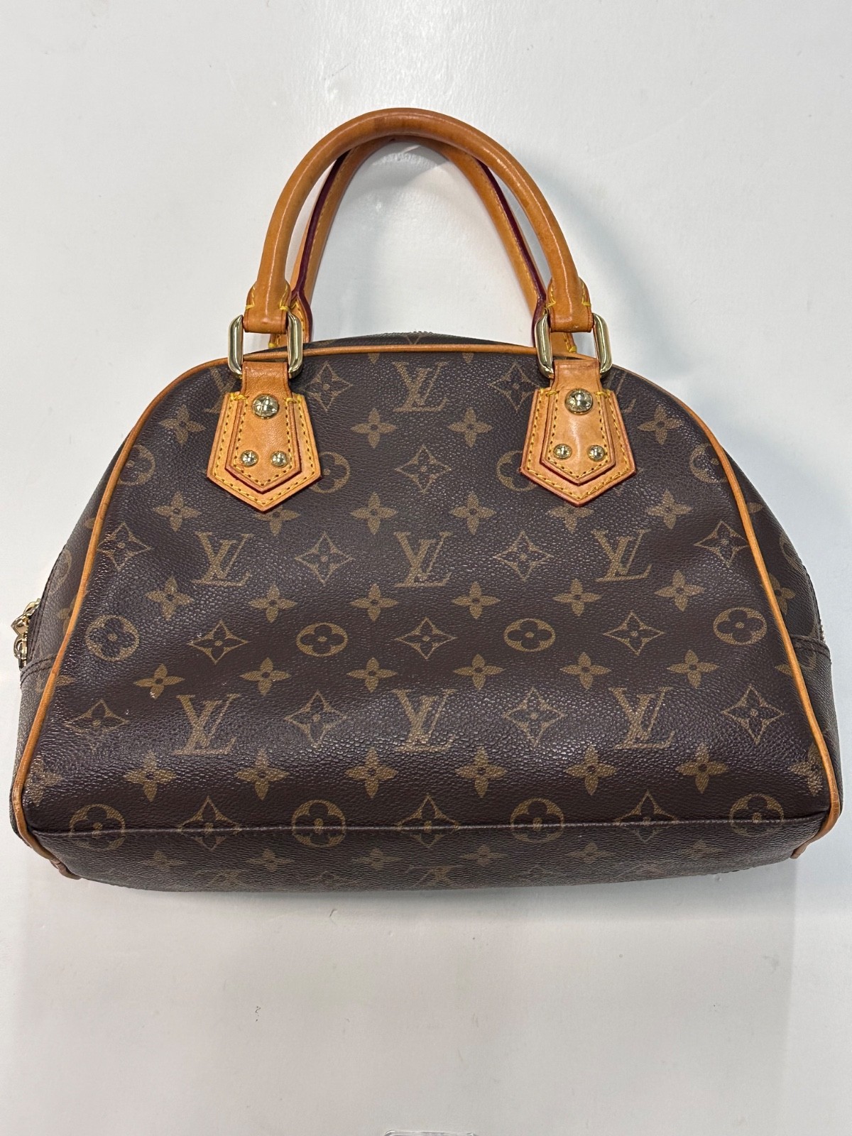 LOUIS VUITTON Authentic Monogram Manhattan PM Bag - image 7