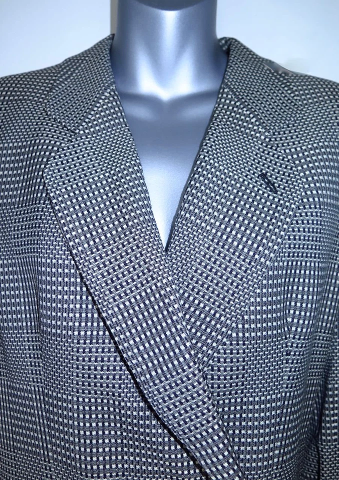 JAQUETA FEMININA GEORGIO ARMANI LÃ XADREZ PEITO DUPLO MARROM BRONZEADO PRETA TAMANHO 8 - Imagem 3 de 4