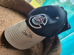 Professional Baseball Columbus Clippers signed cap size S/M in fair condition