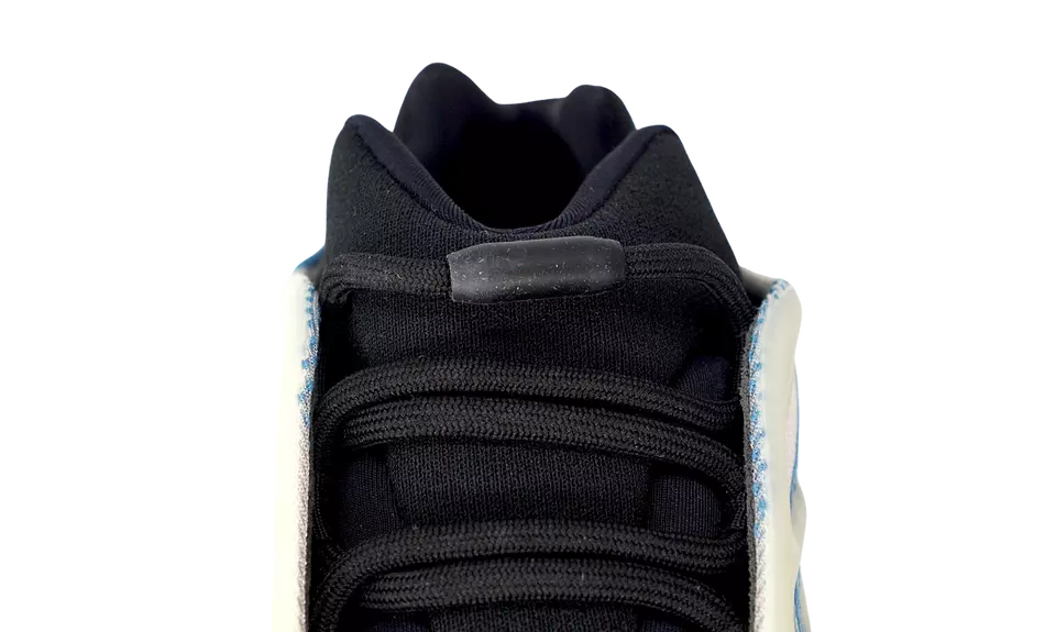 adidas gazelle silver green womens Yeezy 700 V3 'Kyanite' – Prsnlplg