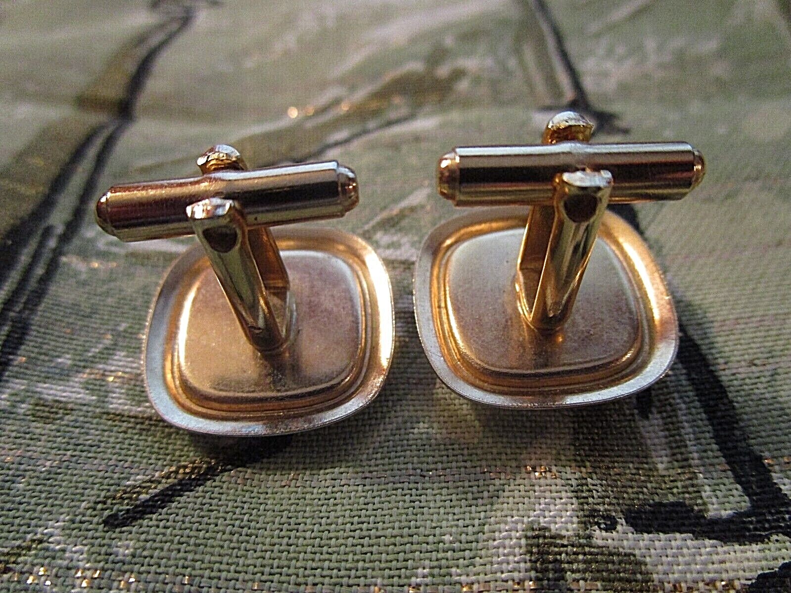  RARE VINTAGE CUFFLINK DESIGN Gold Stem FLOWER POWER… Gem