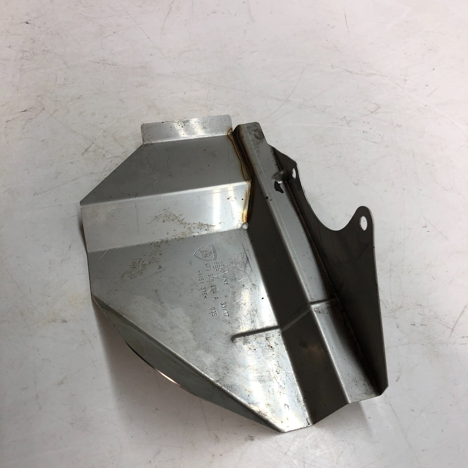 LAMBORGHINI AVENTADOR SECONDARY AIR RIGHT SIDE HEAT SHIELD OEM 470906294A