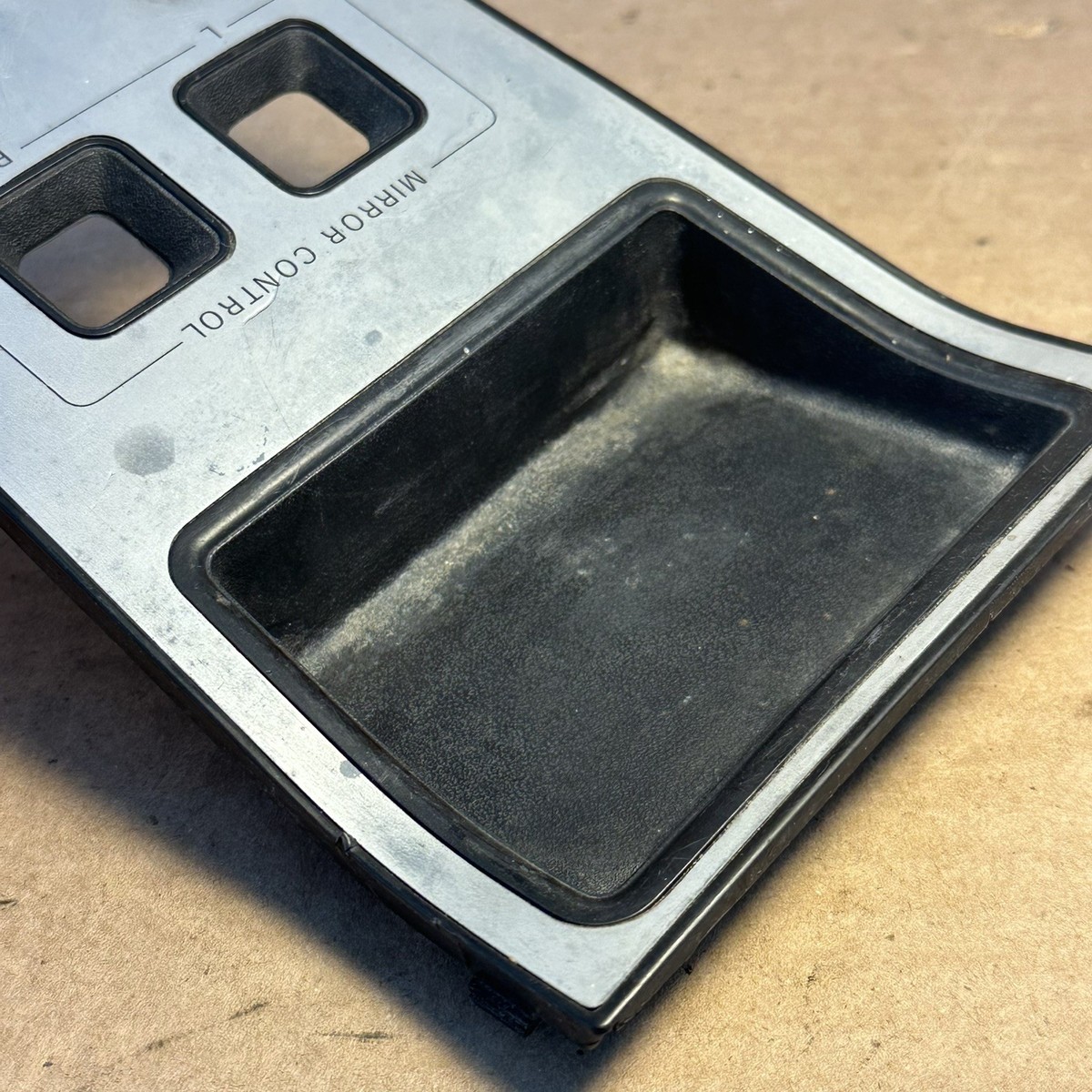 84-89 Nissan 300zx Center Console Tray Bezel Trim Mirror Control