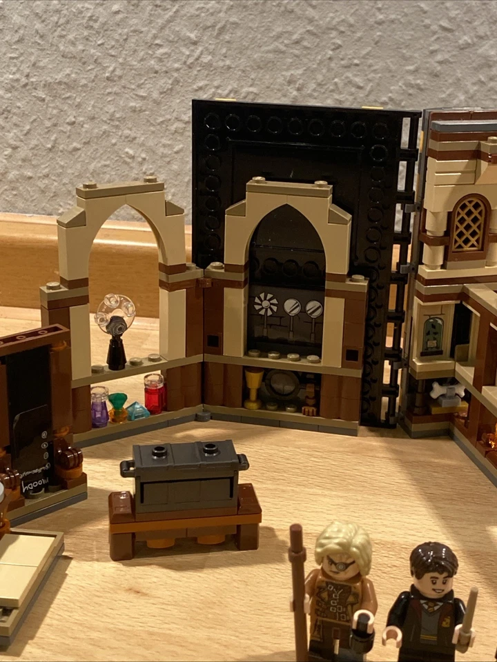 LEGO Harry Potter 76397 Hogwarts Moment: Defence Against the Dark Arts Class, Foto 4 von 5