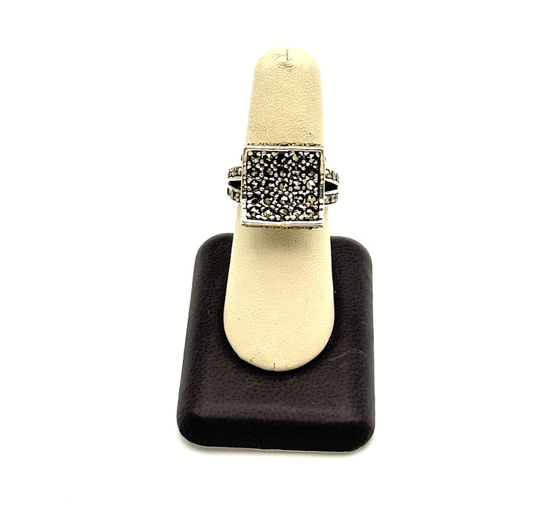 925 Sterling Silver Marcasite Square- Size 8.5
