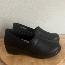 Easy Works By Easy Street Lyndee Womens Round Clogs new Sz 8W