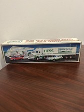 Hess Toy Truck 1992  18 Wheeler & Porsche Racer with Lights