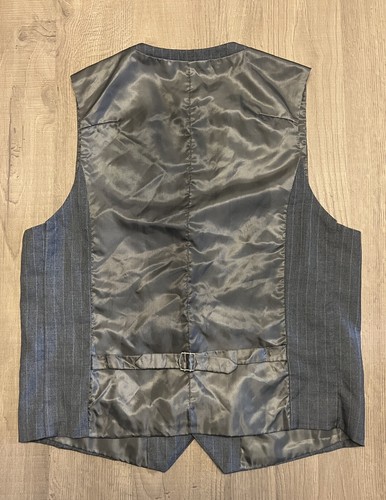 Men’s Ruth & Boaz Vest Grey Pinstripe 3 Pocket 4 Button Size Small - Picture 2 of 7