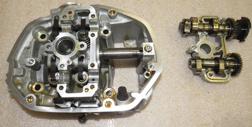 BMW R1200GS LC K50 13-16 ZYLINDERKOPF LINKS NOCKENWELLEN CYLINDERHEAD CHAMSHAFT