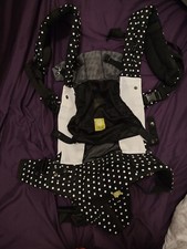 LILLEbaby Airflow Baby Carrier Spot On Polka Dot